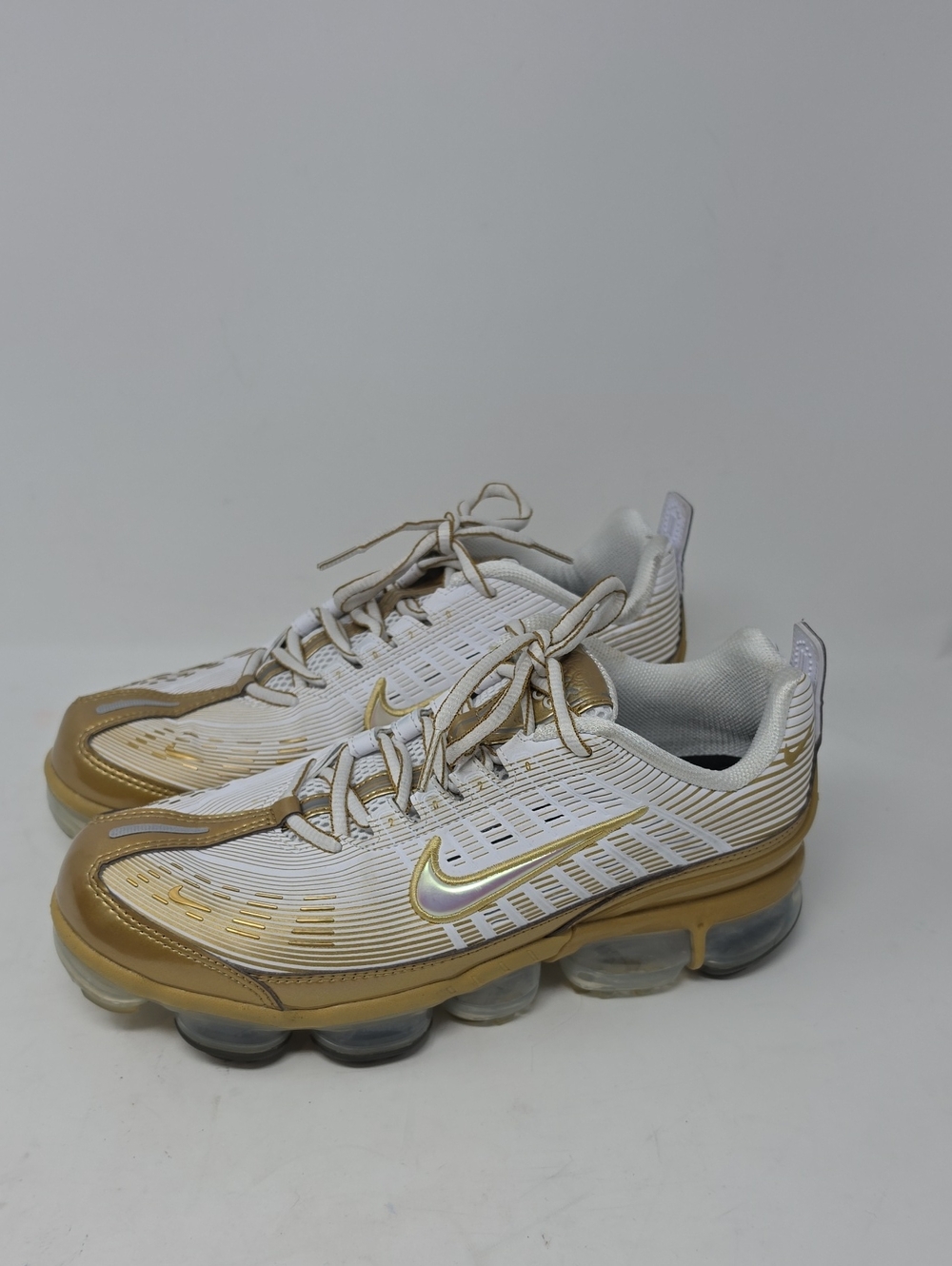 Nike Air VaporMax 360 Women’s Sneakers White/Gold CK9670-101 Size 9.5